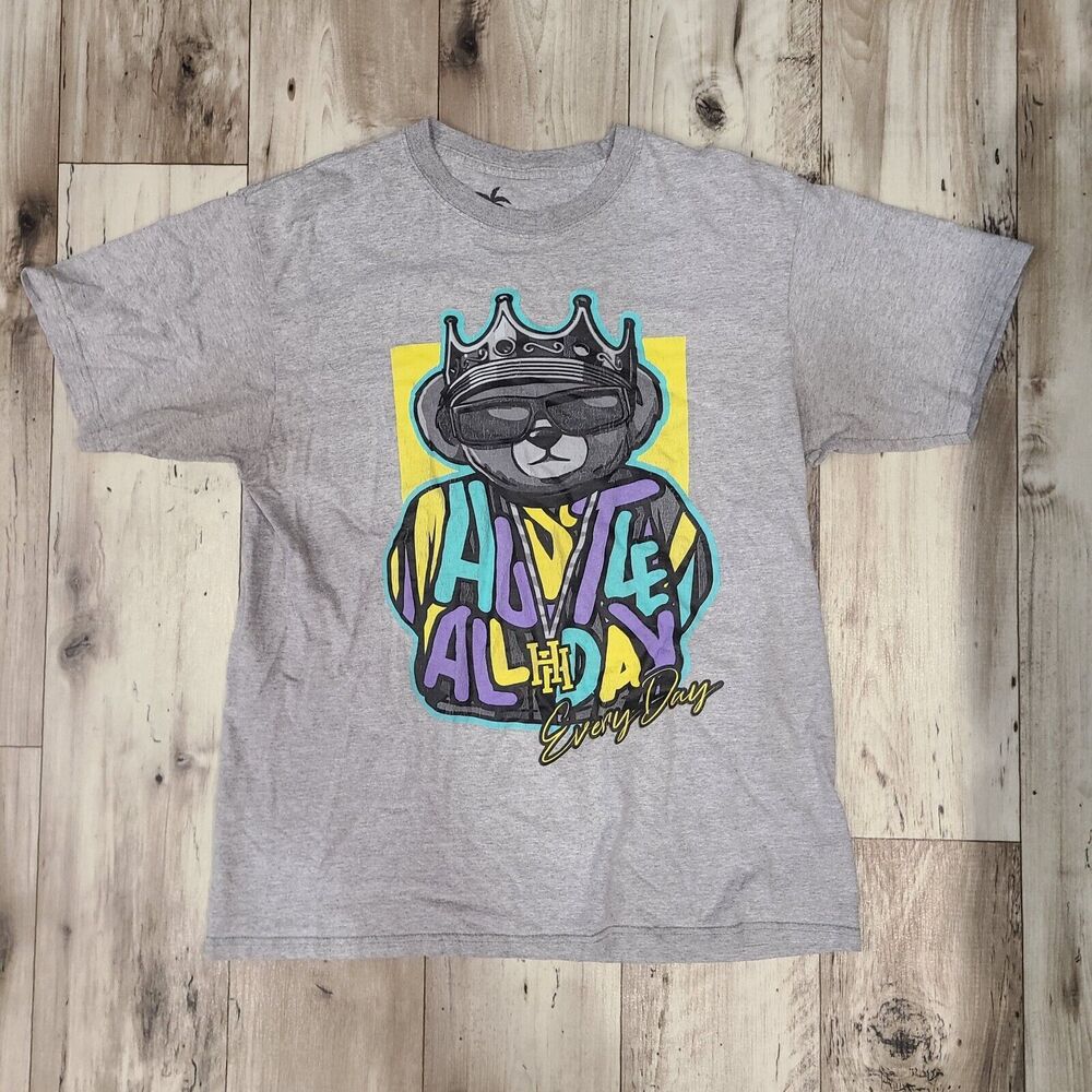 Bailey Apparel Vibes Hustle All Day King Teddy Bear T-Shirt Grey Tee Men Size L